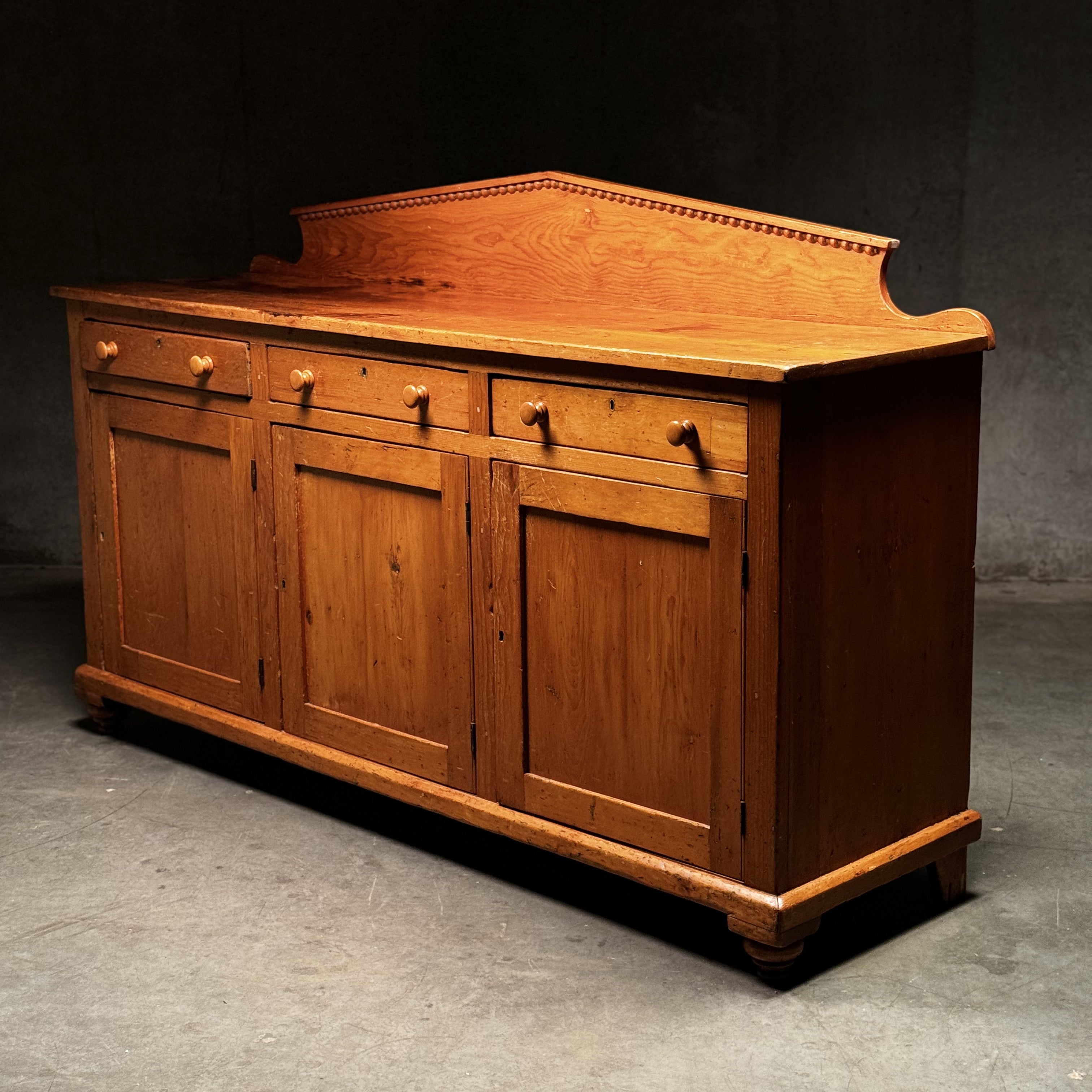 Late 18th Century Canadian Pine Buffet Sideboard