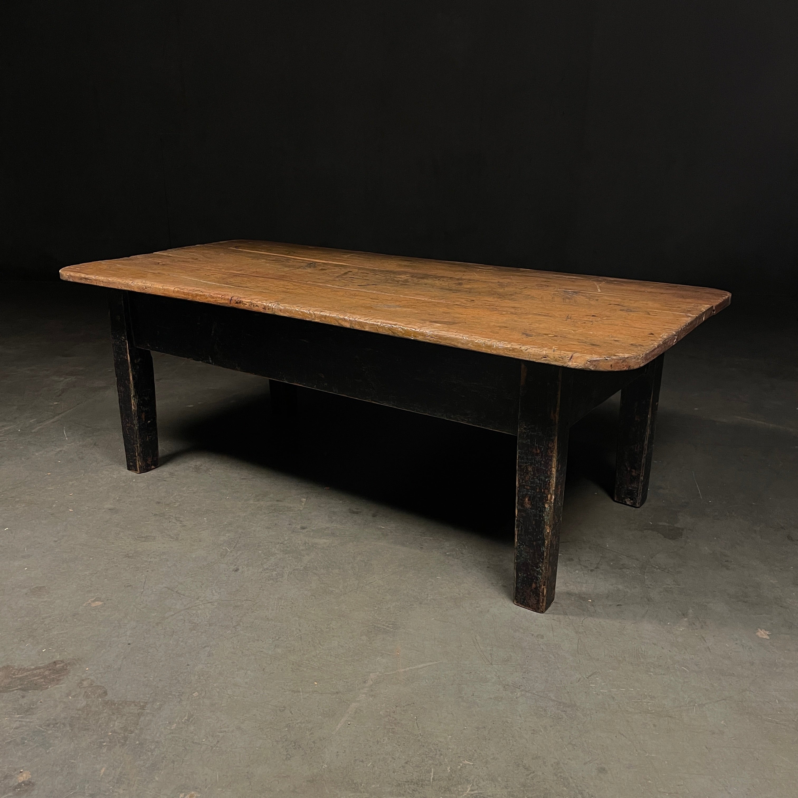 1880 pine Coffee Table