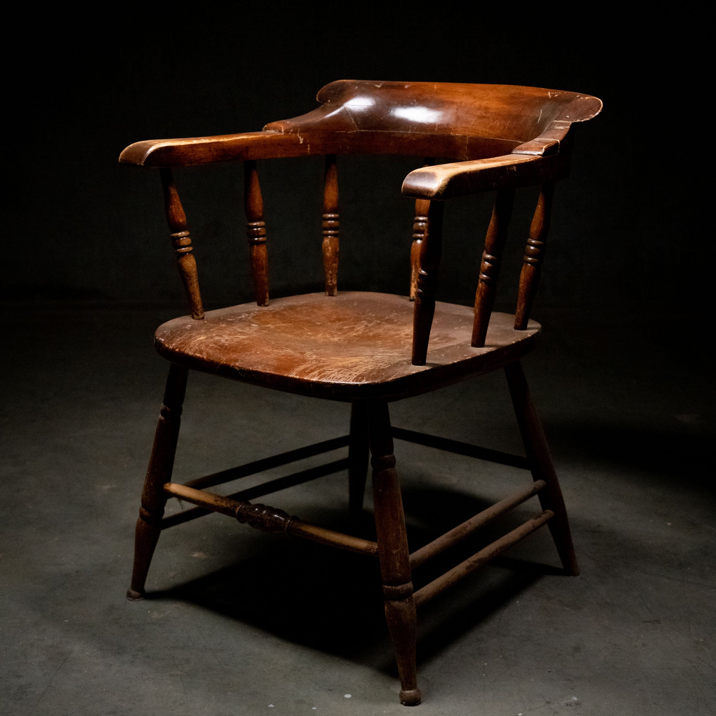 1830 Collar back Windsor chair