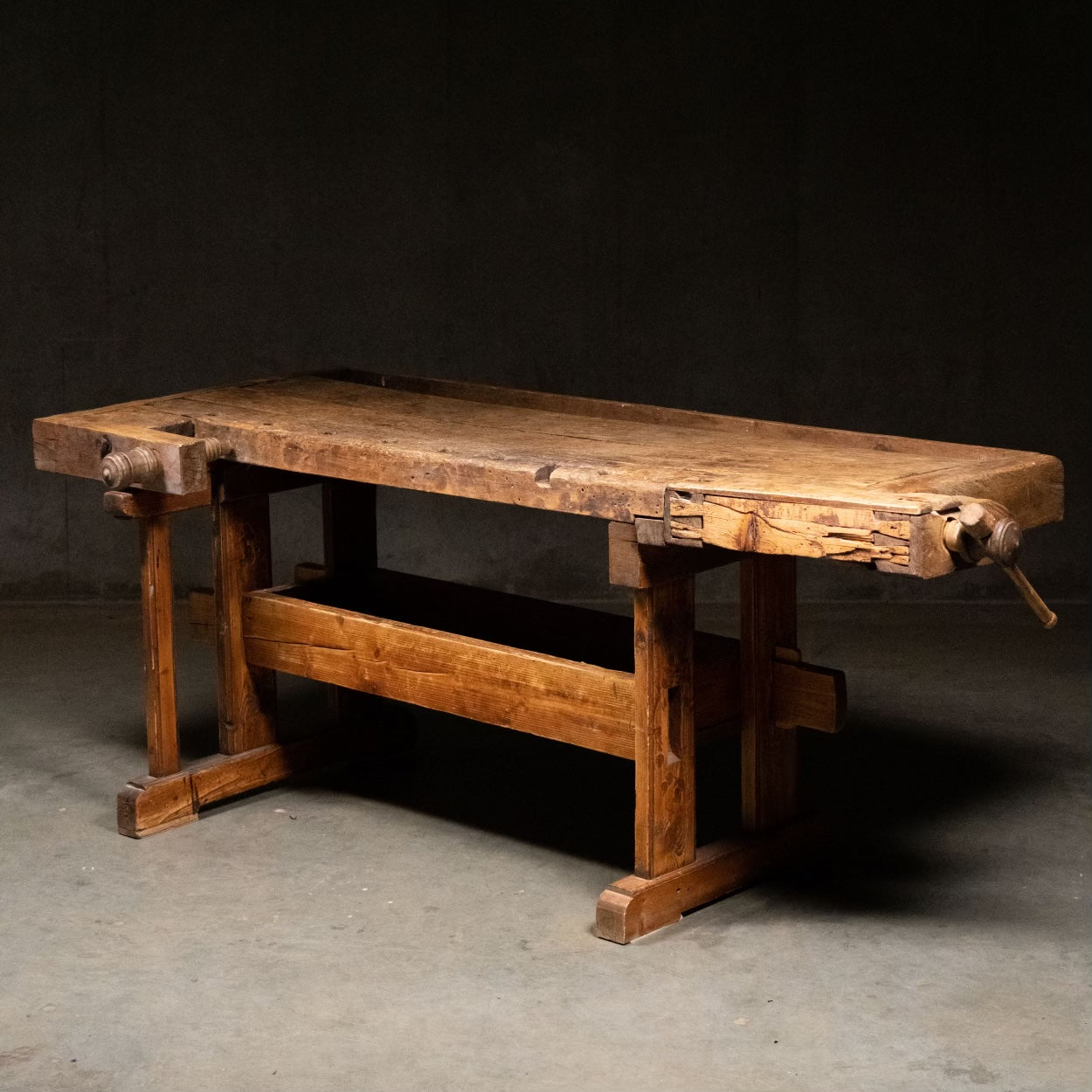 C 1900 carpenters work bench console