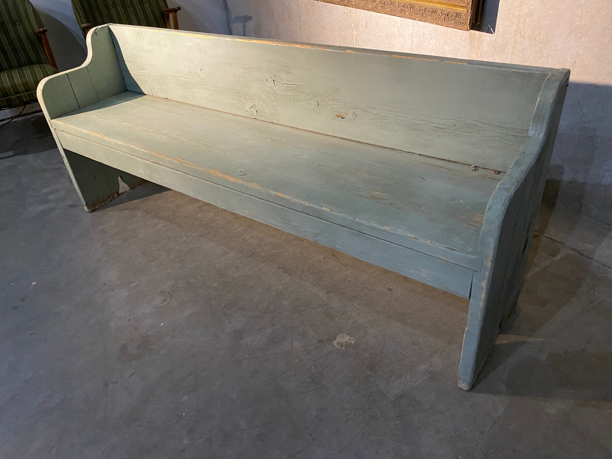 C1900 country settle bench | Scott Landon Antiques and Interiors.