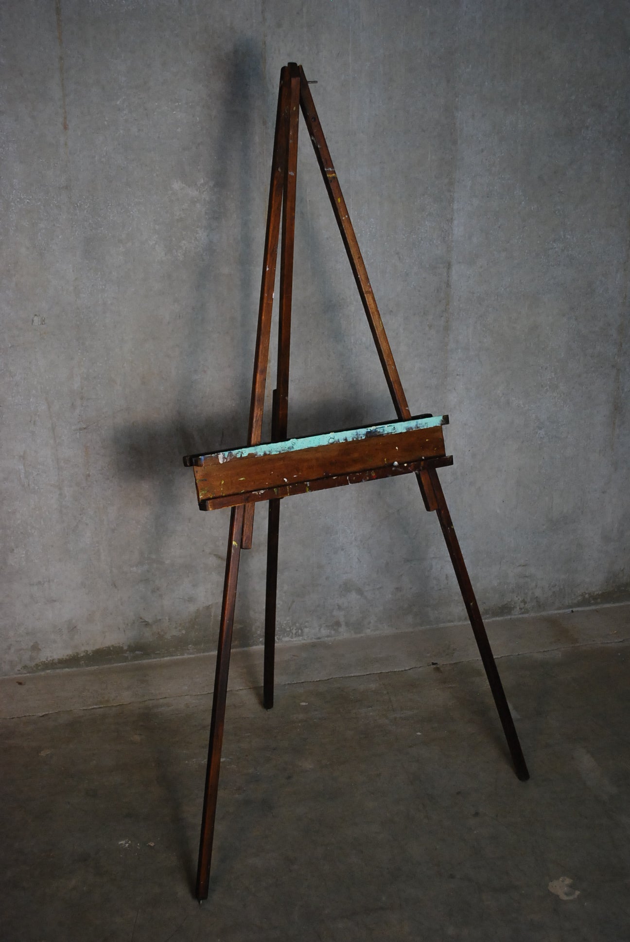 1940'S SMALL AUTHENTIC WOODEN Easel | Scott Landon Antiques and Interiors.