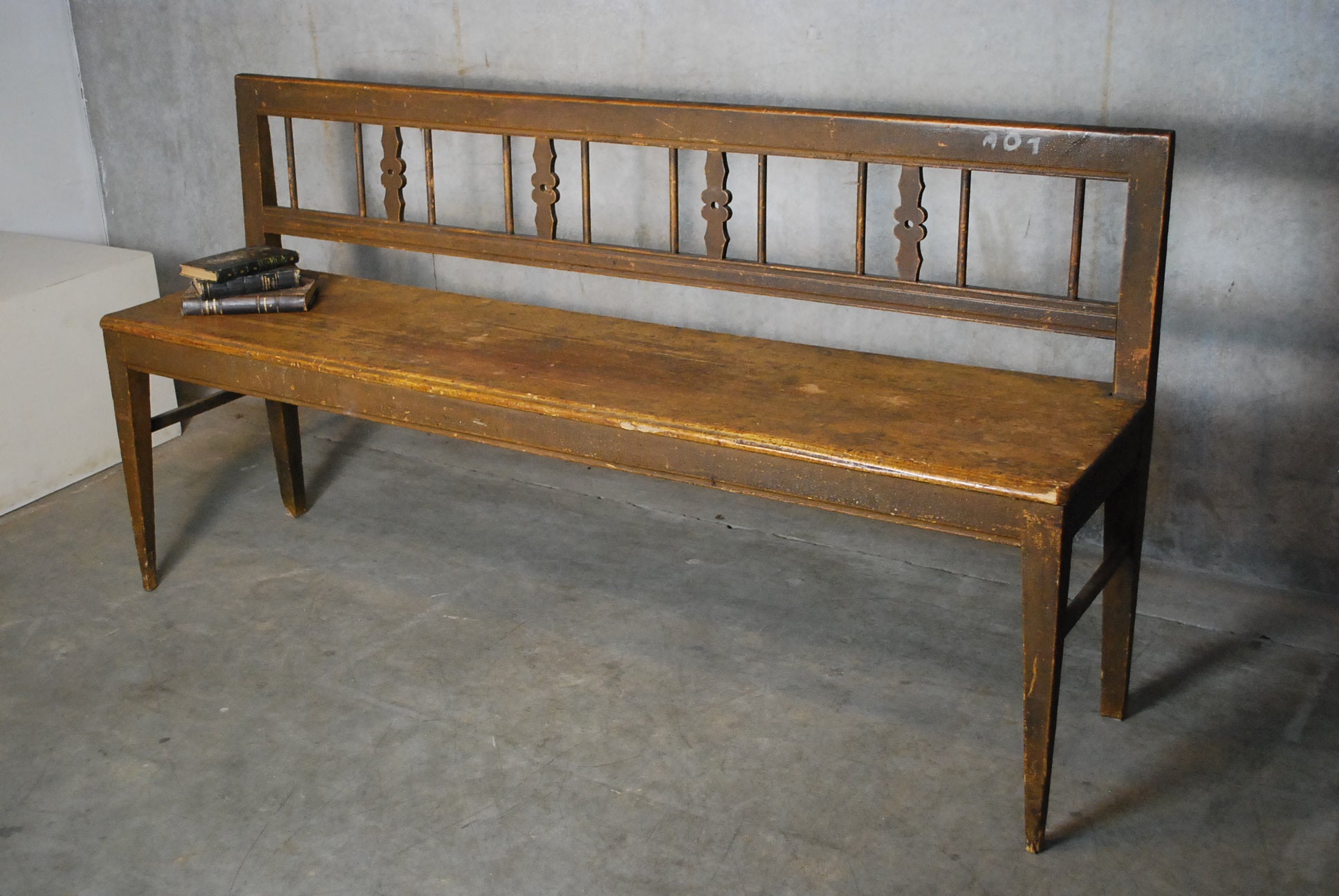 19th c Pine hall Bench Settee | Scott Landon Antiques and Interiors.