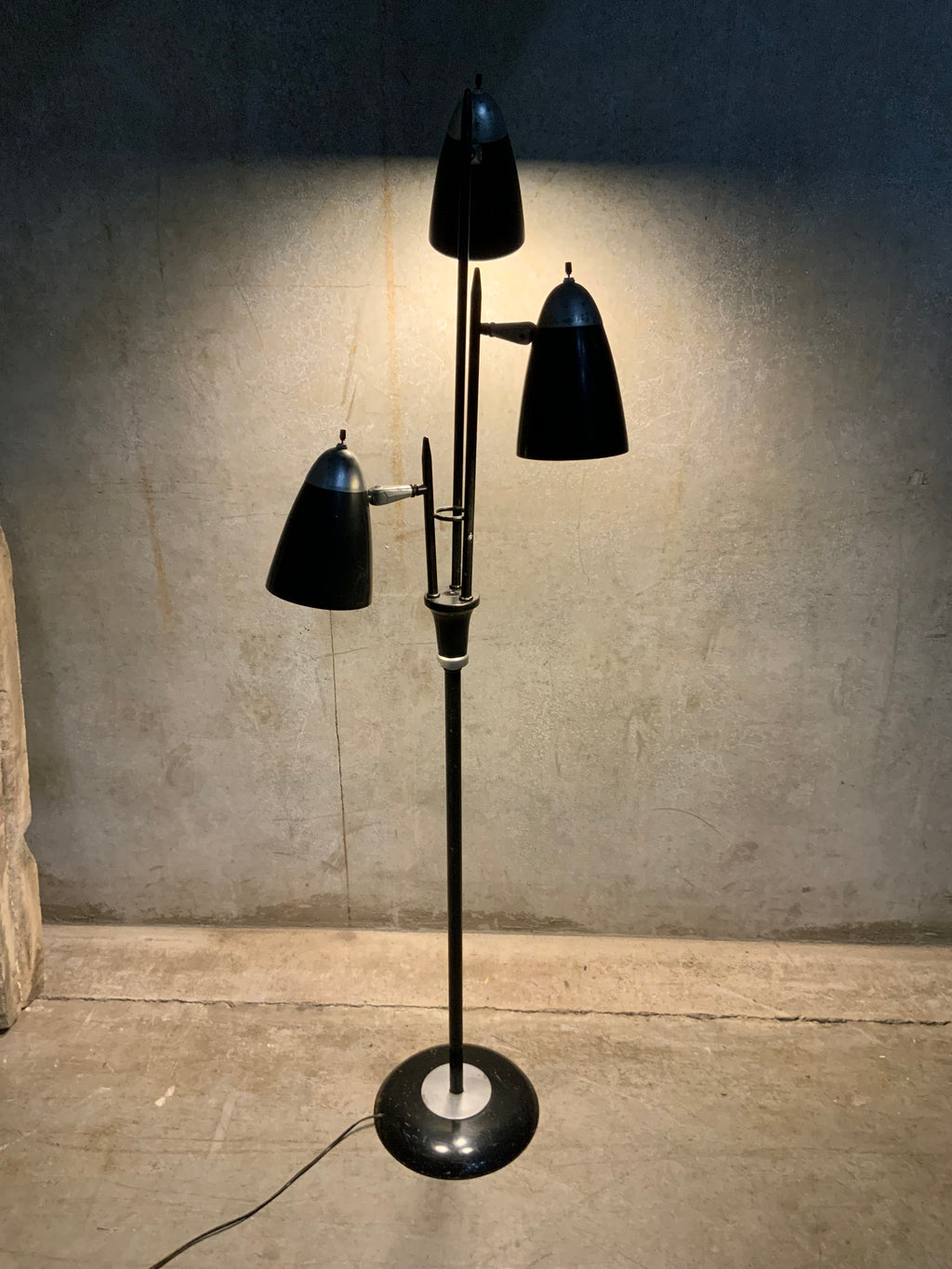 Beam lamp: literally embracing tradition and innovation : DesignWanted