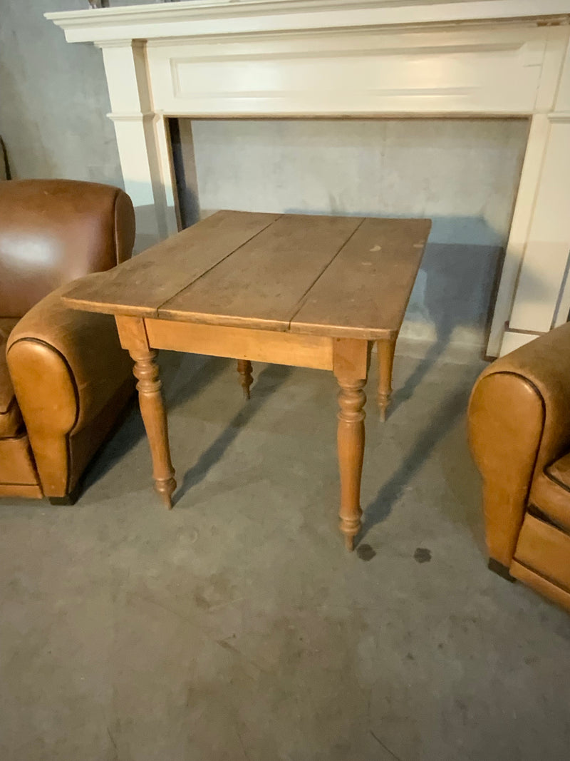 1880 pine. Country side table from Ontario. | Scott Landon Antiques and Interiors.